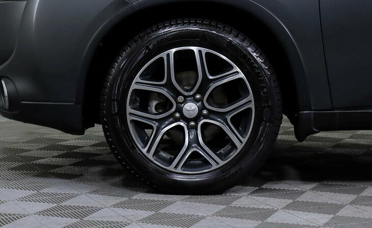 Mitsubishi Outlander - Фото 7