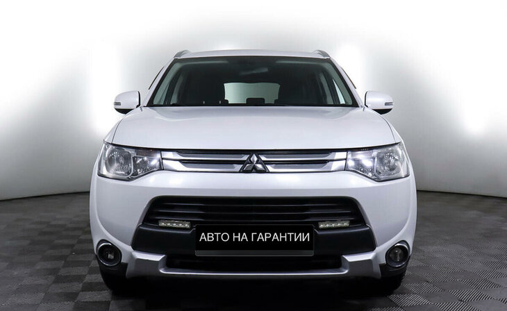 Mitsubishi Outlander - Фото 1