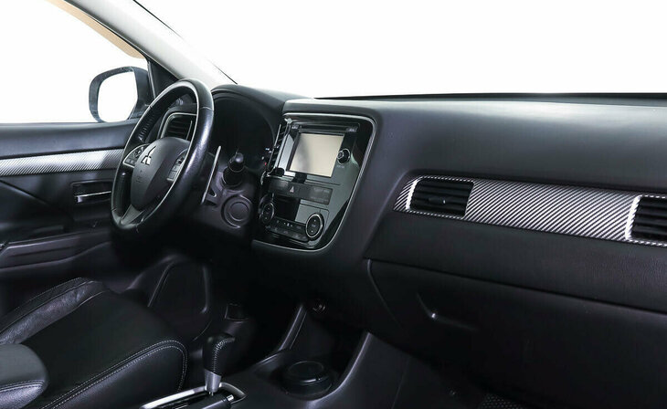 Mitsubishi Outlander - Фото 6