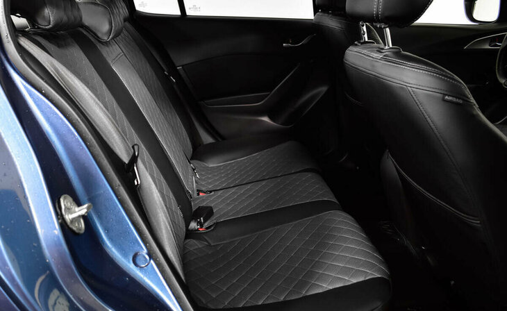 Mazda 3 - Фото 10