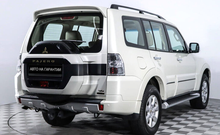 Mitsubishi Pajero - Фото 4