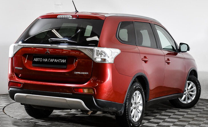 Mitsubishi Outlander - Фото 2