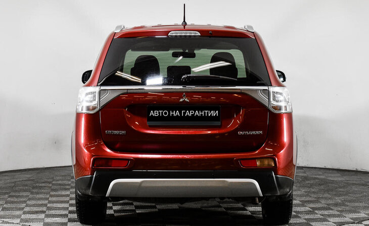 Mitsubishi Outlander - Фото 3