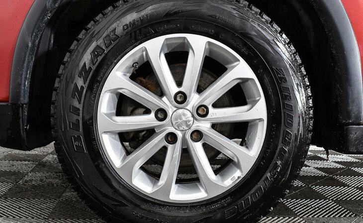 Mitsubishi Outlander - Фото 4