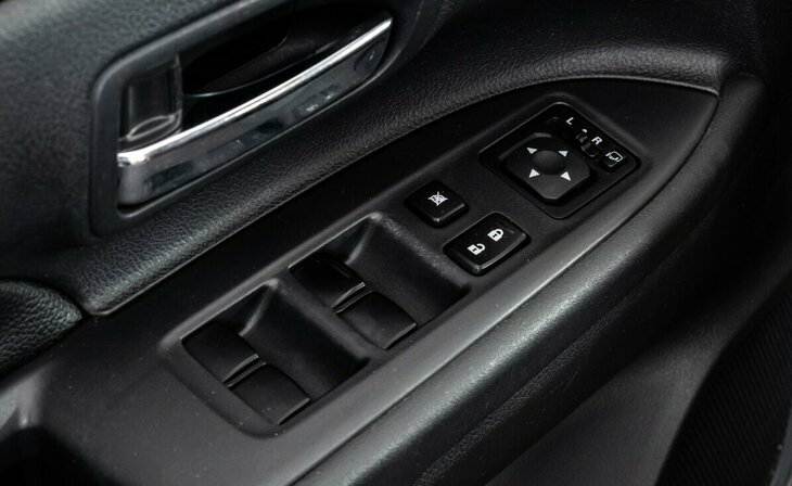 Mitsubishi Outlander - Фото 11