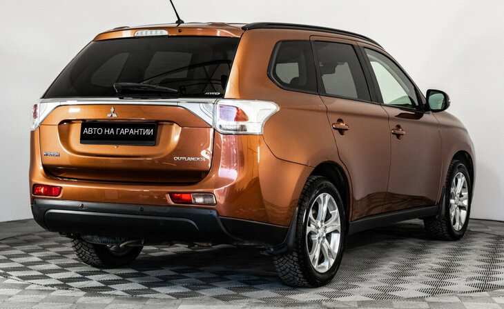 Mitsubishi Outlander - Фото 2