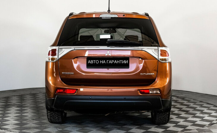 Mitsubishi Outlander - Фото 3