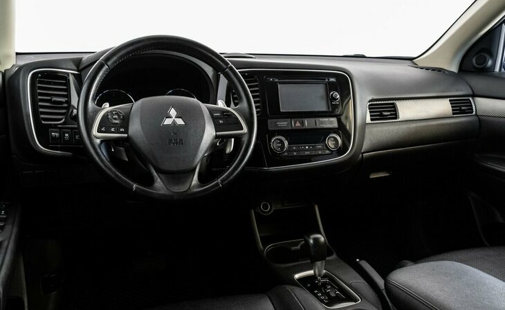 Mitsubishi Outlander - Фото 6