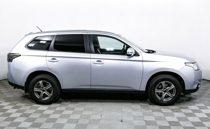 Mitsubishi Outlander - Фото 3