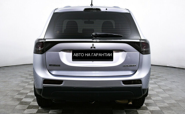 Mitsubishi Outlander - Фото 5