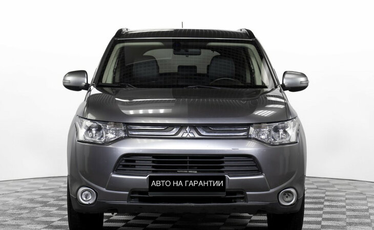 Mitsubishi Outlander - Фото 1