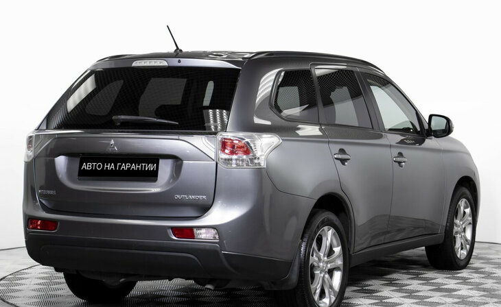 Mitsubishi Outlander - Фото 3