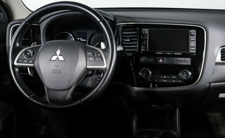 Mitsubishi Outlander - Фото 9