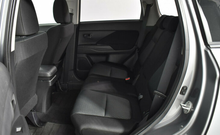 Mitsubishi Outlander - Фото 7