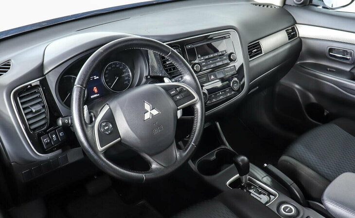 Mitsubishi Outlander - Фото 6