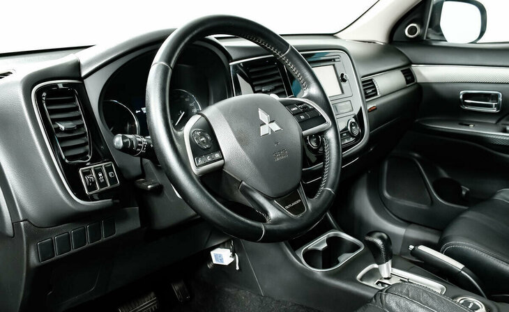 Mitsubishi Outlander - Фото 9