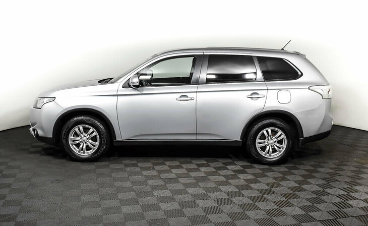 Mitsubishi Outlander - Фото 2