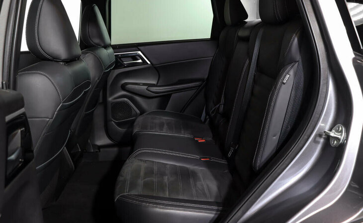 Mitsubishi Outlander - Фото 11