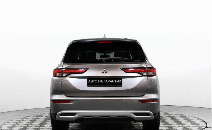 Mitsubishi Outlander - Фото 4