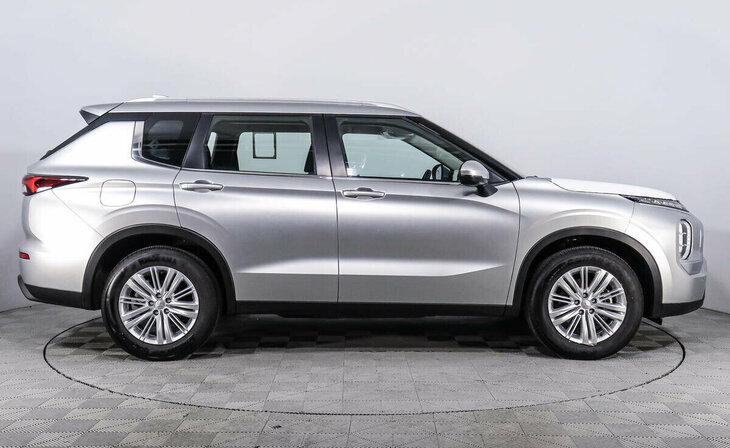 Mitsubishi Outlander - Фото 3