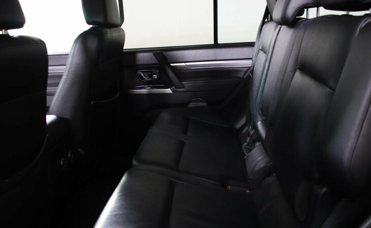 Mitsubishi Pajero - Фото 10