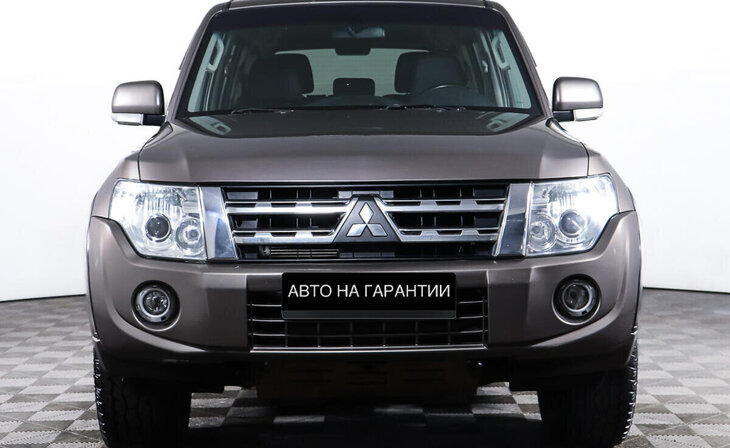Mitsubishi Pajero - Фото 1