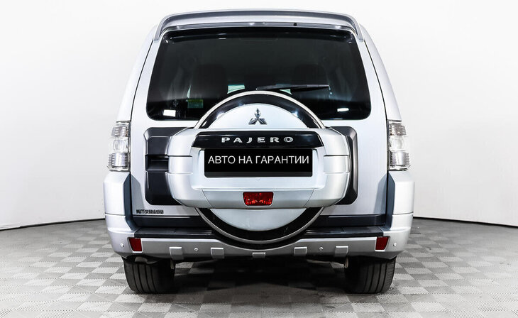 Mitsubishi Pajero - Фото 3