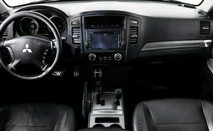 Mitsubishi Pajero - Фото 5