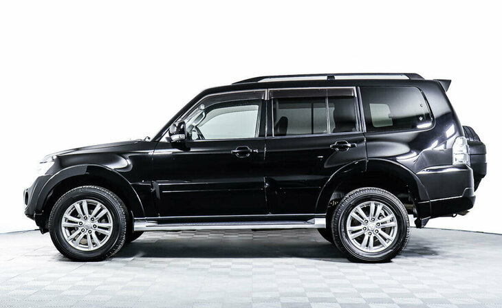 Mitsubishi Pajero - Фото 2