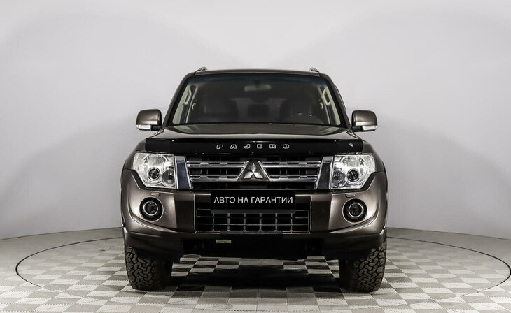 Mitsubishi Pajero - Фото 1