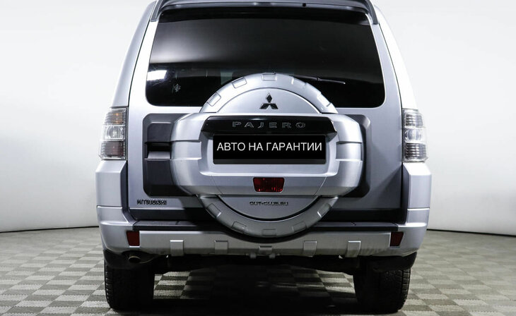 Mitsubishi Pajero - Фото 3