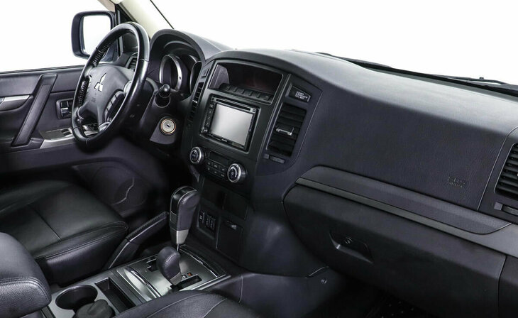 Mitsubishi Pajero - Фото 4