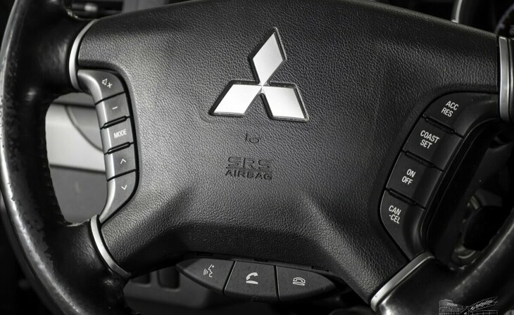 Mitsubishi Pajero - Фото 11