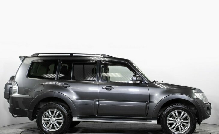 Mitsubishi Pajero - Фото 3