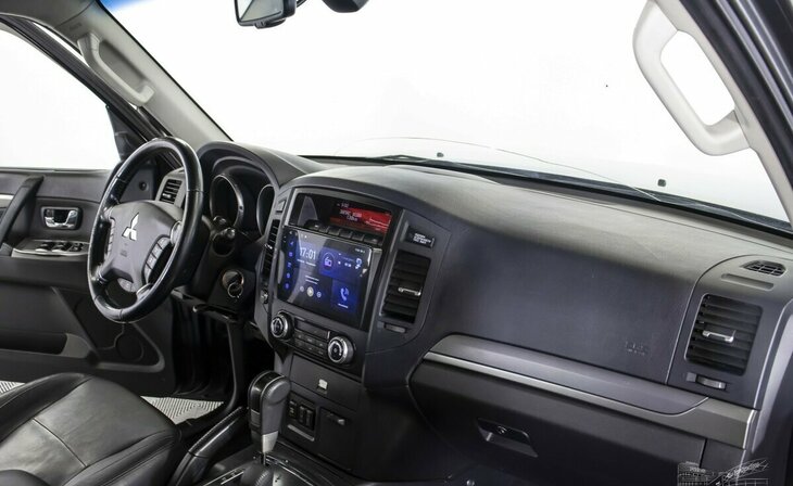 Mitsubishi Pajero - Фото 8