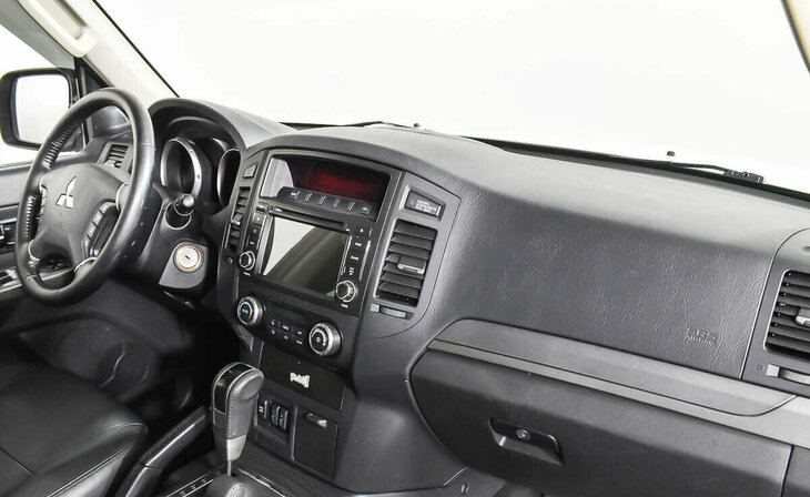 Mitsubishi Pajero - Фото 7