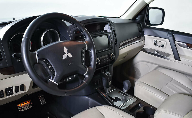 Mitsubishi Pajero - Фото 9