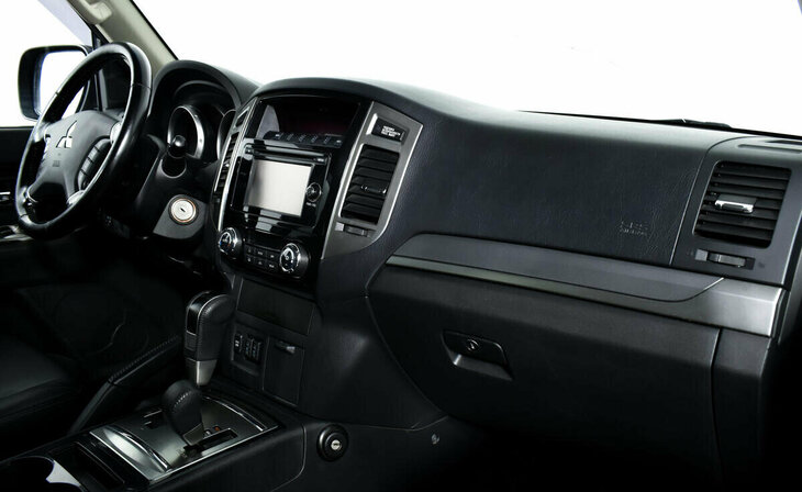 Mitsubishi Pajero - Фото 6