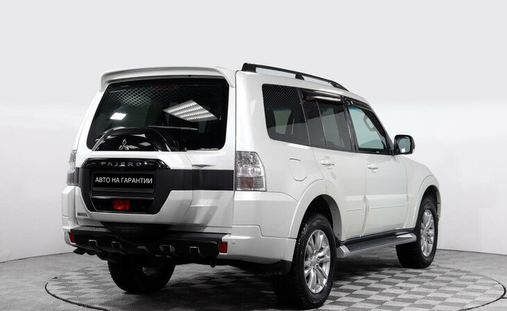 Mitsubishi Pajero - Фото 3