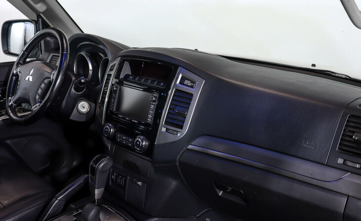 Mitsubishi Pajero - Фото 5