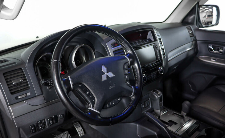 Mitsubishi Pajero - Фото 7