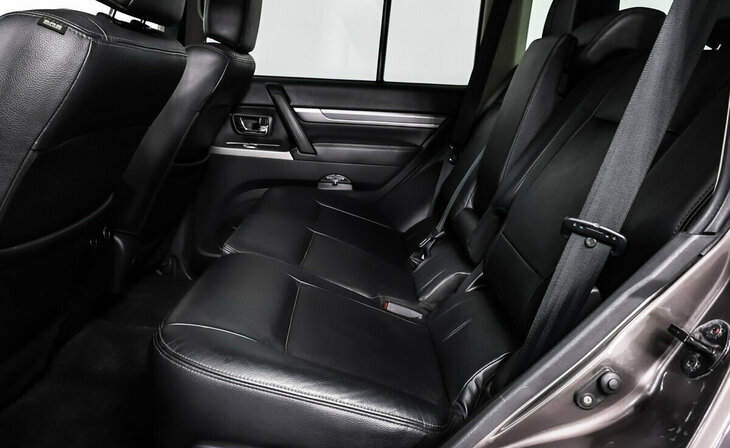 Mitsubishi Pajero - Фото 12