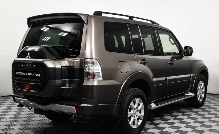 Mitsubishi Pajero - Фото 4