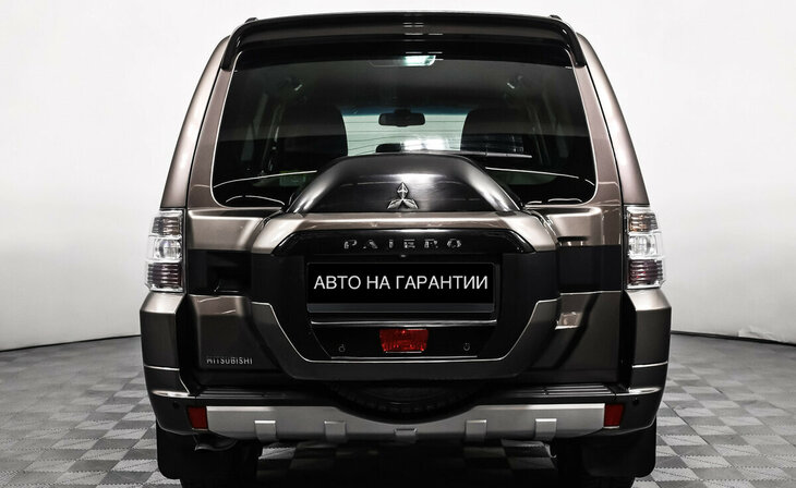 Mitsubishi Pajero - Фото 5