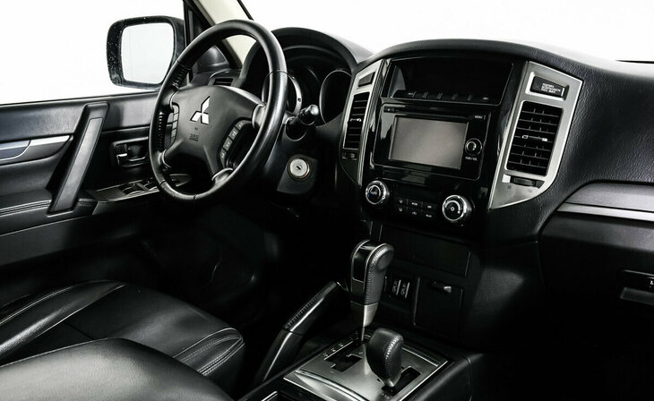 Mitsubishi Pajero - Фото 7