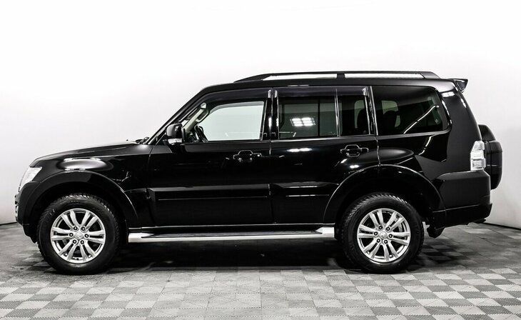 Mitsubishi Pajero - Фото 2