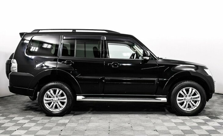 Mitsubishi Pajero - Фото 3