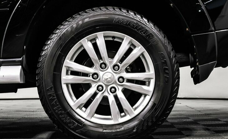 Mitsubishi Pajero - Фото 6