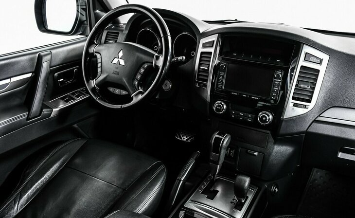 Mitsubishi Pajero - Фото 7