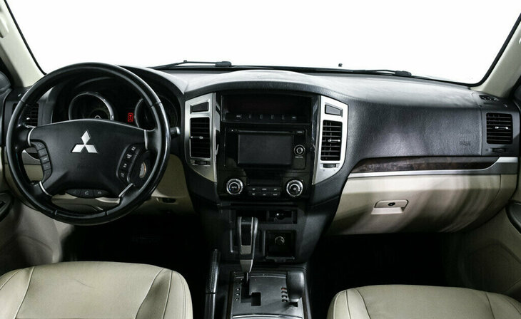 Mitsubishi Pajero - Фото 6